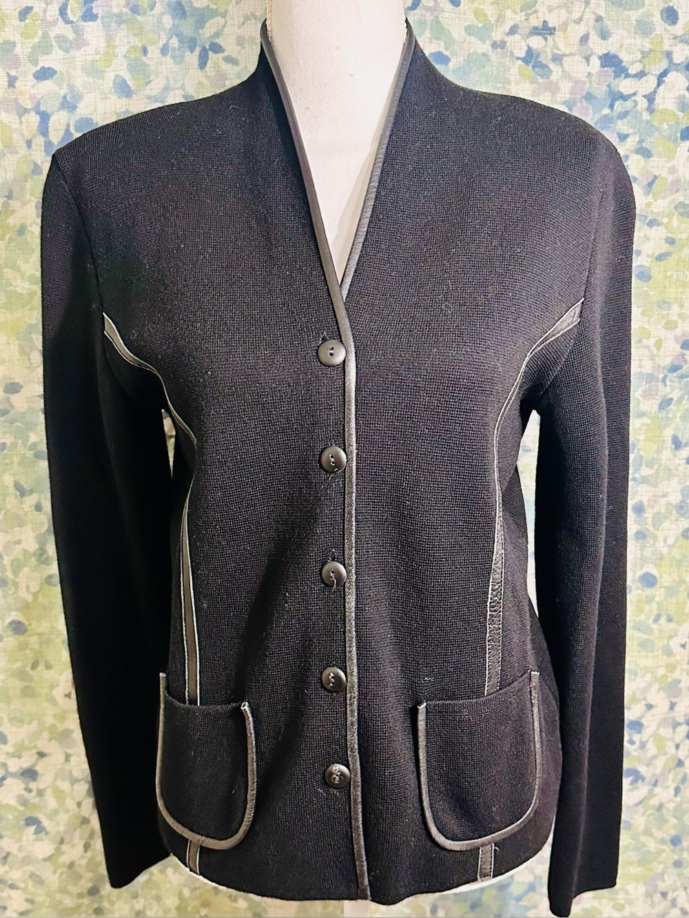 Dana Buchman 100% Extra Fine Merino Wool Cardigan | Black Contrast Trim | Size S